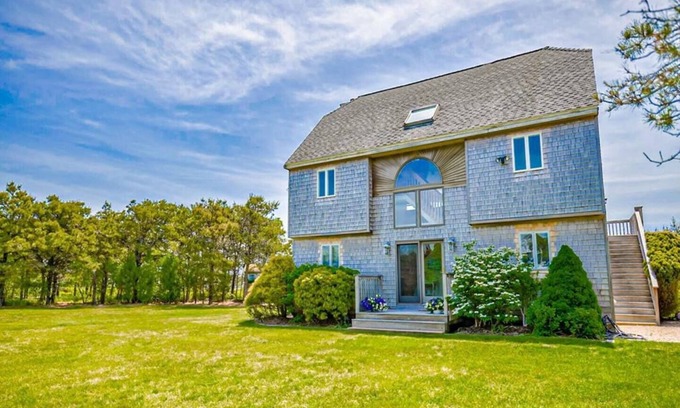 Katama House | Great Vineyard getaway!