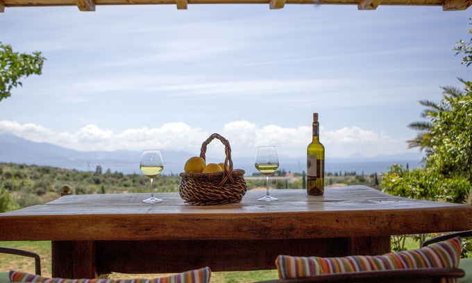 Gefira Mpania House | "Greek Boho" Luxurious Villa near Nafpaktos!