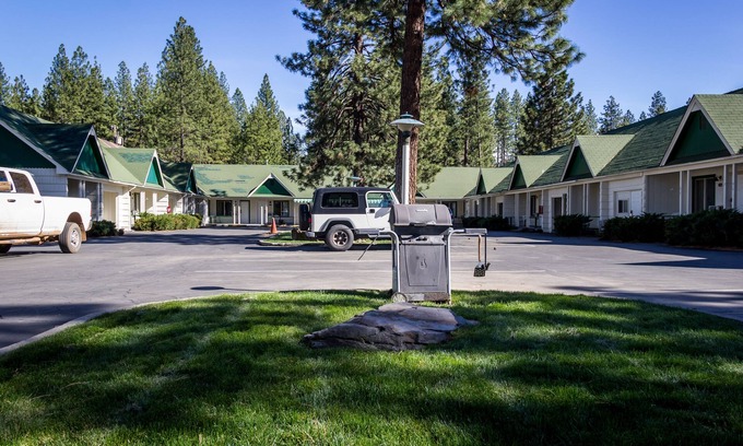Burney Hotel | Green Gables Motel & Suites