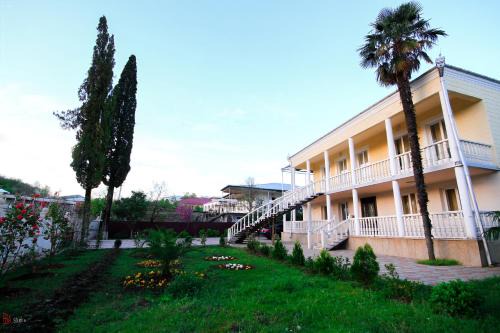 Tsqaltubo House | Green Garden Guest House