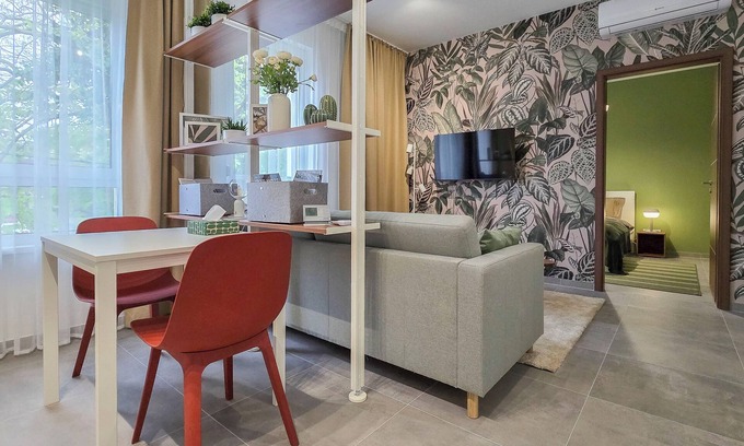 Torokbalint Apartment | Green Home Apartment