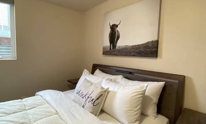 Ravenna Apartment | Green Lake hidden unit