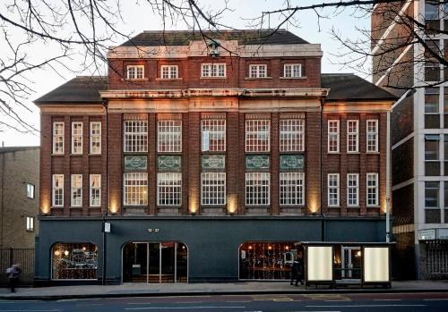 Wood Green Hotel | Green Rooms
