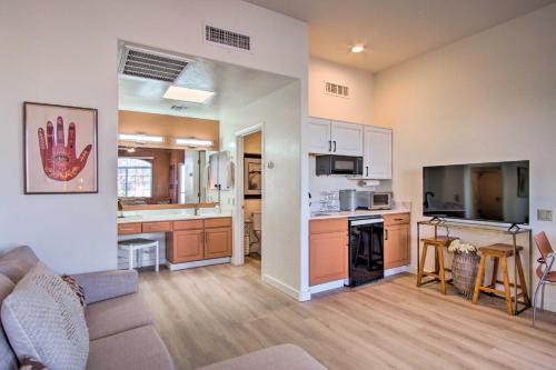 San Ignacio Vista II Estates Apartment | Green Valley Studio in 55 and Community!