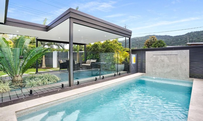 Edge Hill House | Greenslopes House