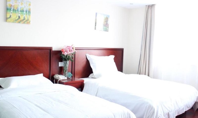 Binhai Hotel | GreenTree Inn JiangSu YanCheng BinHai OuBaoLiYa City Square Business Hotle