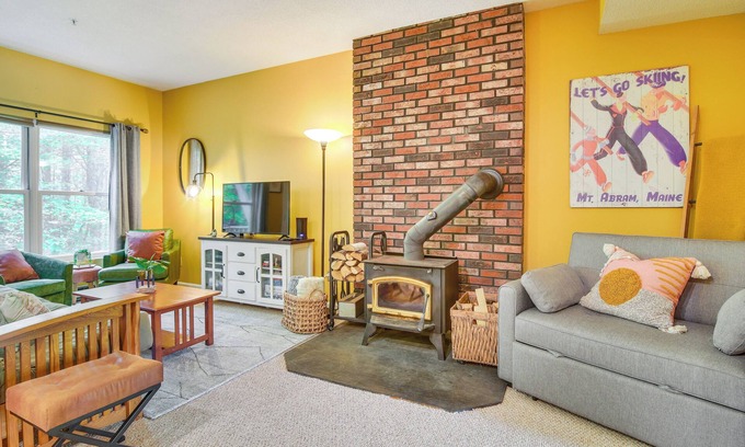 Greenwood Condo | Greenwood Condo < Half-Mi From Mt Abram Bike Park