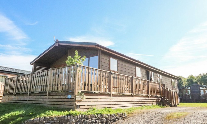 South Lakeland Leisure Village Cottage | GRESSINGHAM 22, pet friendly in South Lakeland Leisure Village