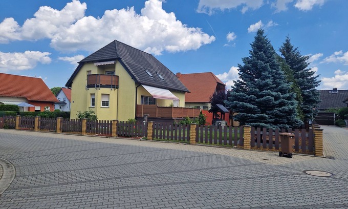 Biesnitz Apartment | Gretel vacation apartment