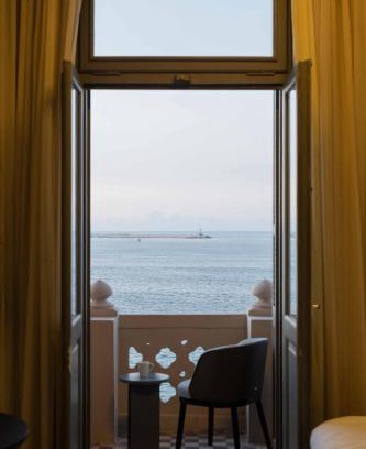 Al-'Atarin Apartment | grey l studio apartments Corniche Alexandria