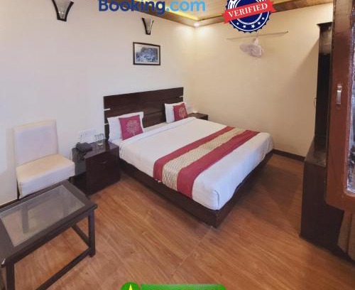 Mallital Hotel | GRG Hotel Hidden Chalet Mall Road Nainital