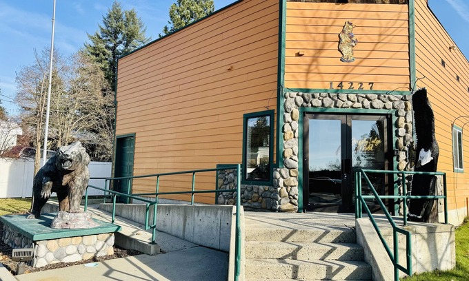 Rathdrum Hotel | Grizzly Lodge Motel