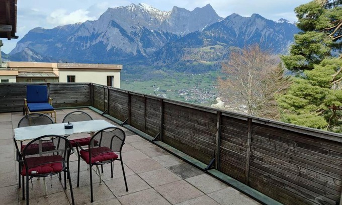 Pizol Apartment | Grosse 2 ZImmer Wohnung mit Terrasse