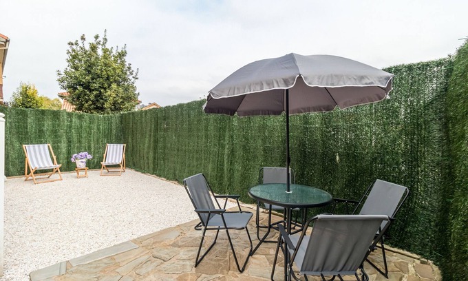 Liencres Apartment | Ground Floor Apartment with Garden 'Costa Quebrada'