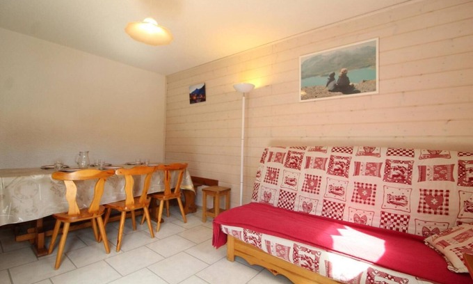 Lanslevillard Apartment | Ground floor, balcony, ski locker, 43m², Val Cenis