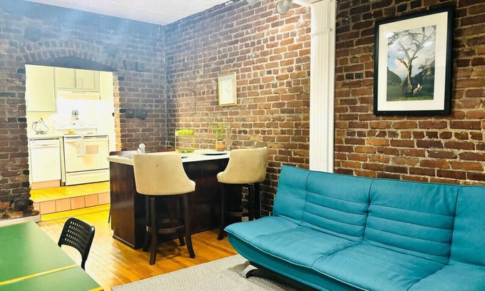 Virginia Highland Apartment | Ground floor flat at Virginia Highlands