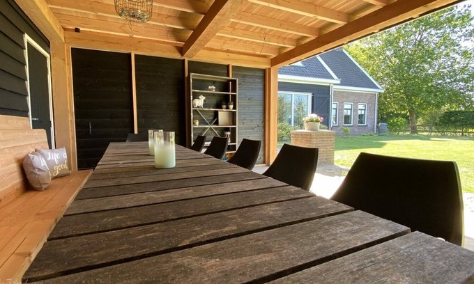 's-Heer Abtskerke House | Group accommodation for 14 to 16 people with sauna, whirlpool, and internet