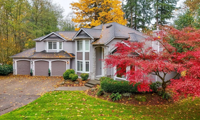 Seattle Hill-Silver Firs House | Group Getaway - Spacious Snohomish Home!