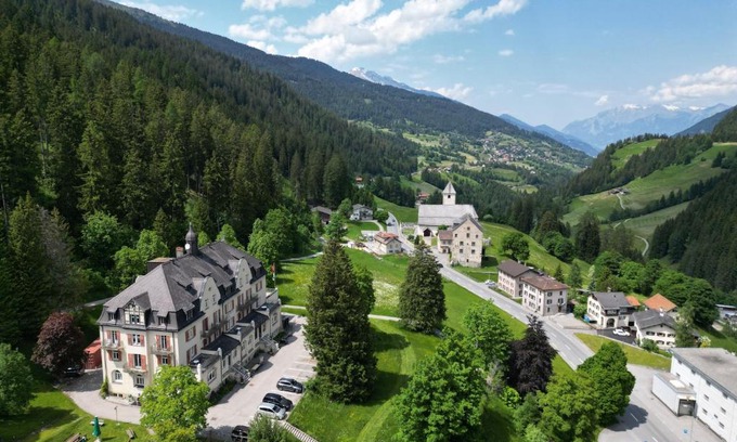 Churwalden Hotel | Gruppenhaus Lindenhof Churwalden