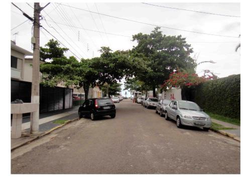 Jardim Belmar Apartment | Guarujá, apartamento a 100 metros da praia da enseada.