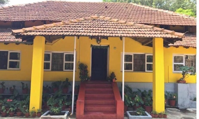 Chikkamagaluru House | Guddadamane Homestay - Bungalow