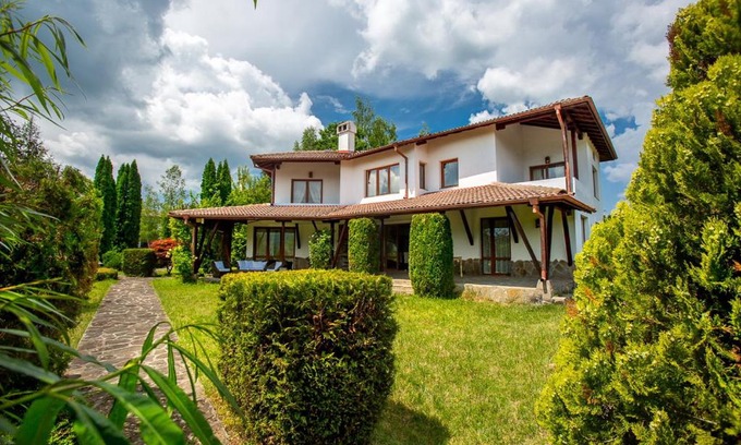 Apriltsi Villa | Guest House Georgia
