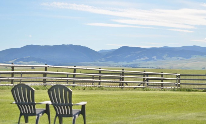 Hall House | Guest Ranch - Amazing Views & Homemade Meals