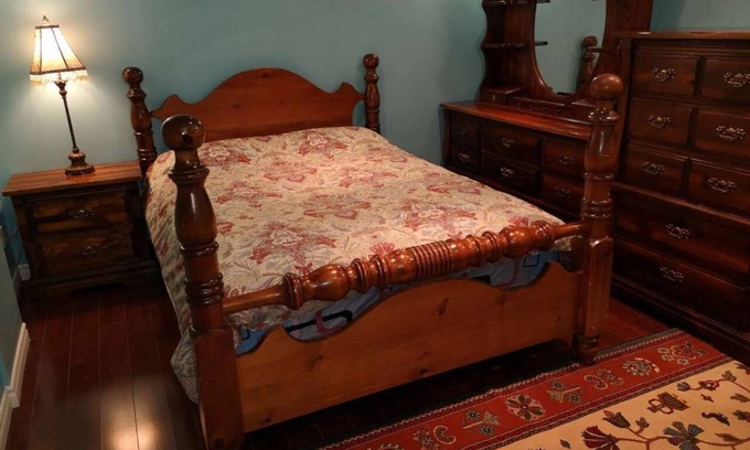 Aurora House | Guest Suite with PRIVATE entry, kitchen, bathroom & 2 bedrooms