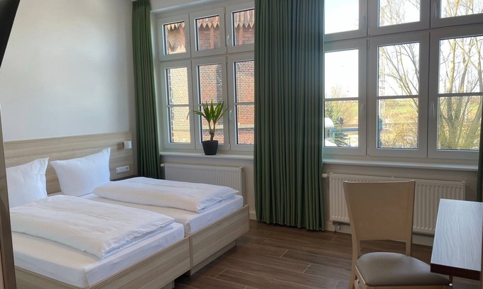 Pasewalk Apartment | Guesthouse Besandung - Apartment 302 - Lokschuppen Pasewalk- Guesthouses with double rooms