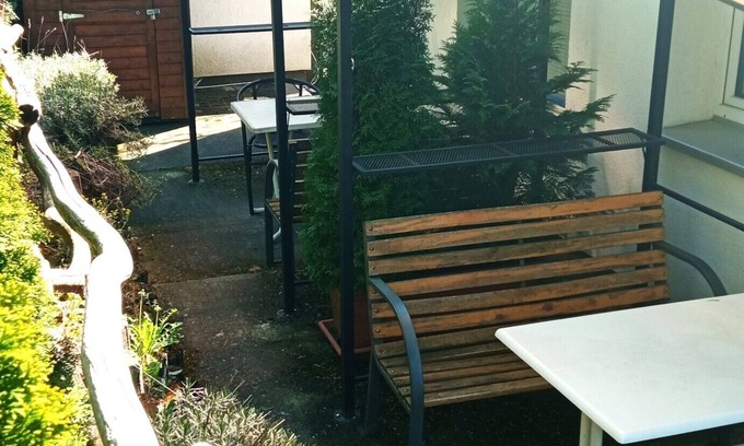 Tassdorf House | Guesthouse Rand Berlin - Nussbaum for 3 adults or 2 adults + 2 children up to 12 years.