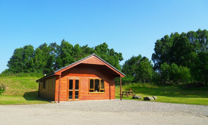Glen Urquhart Cabin | Guisachan Lodge @Lochletter Lodges. A 3 bedroom lodge in beautiful Glen Urquhart
