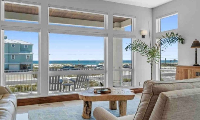 Navarre Beach House | Gulf View Estate,Private Pool & Hot Tub
