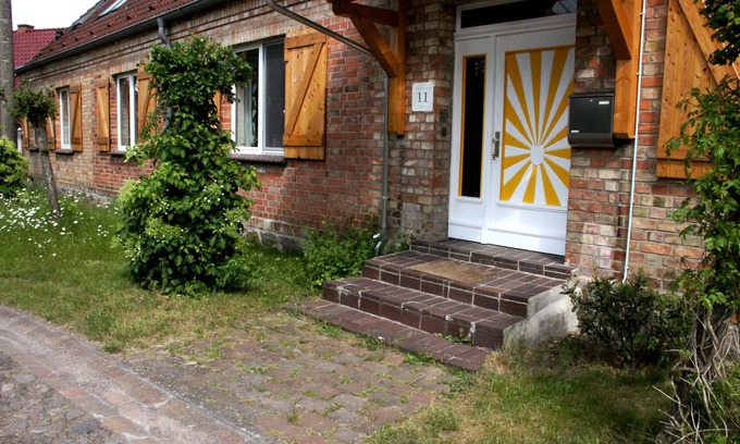 Gulitz-Reetz Apartment | Gülitzer Landhaus on the picturesque village green