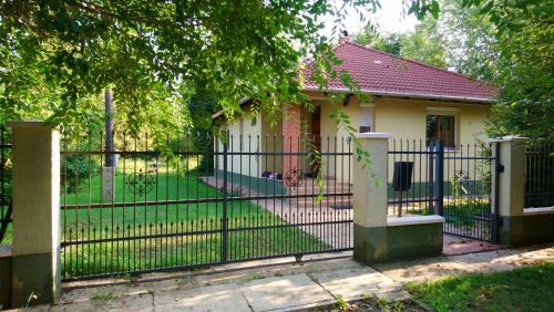 Debrecen Apartment | Gyümölcsöskert Szálláshely