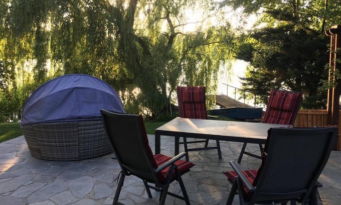 Bestensee Apartment | Häuschen direkt am See mit privater Sauna und Boot