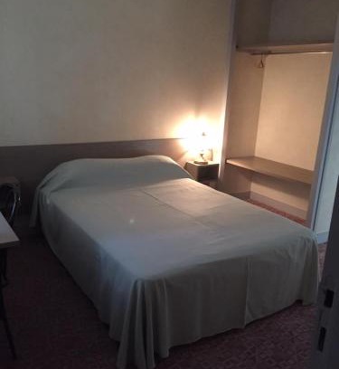 Avrigny Hotel | Hôtel De La Mare -restaurant pour les clients sur réservation
