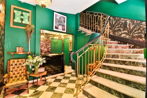 Quartier du Port Hotel | Hôtel Le G (ex Le Genève)