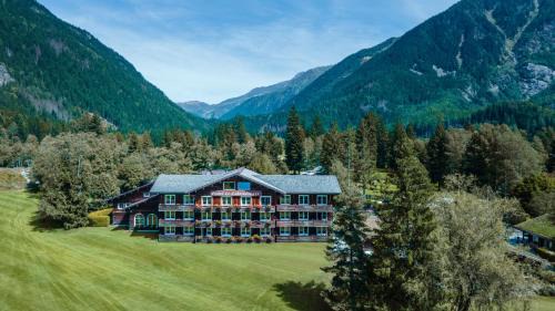 Les Praz-de-Chamonix Hotel | Hôtel Le Labrador