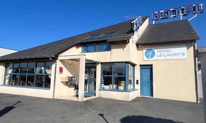 Onet-le-Chateau Hotel | Hôtel Le Laury's