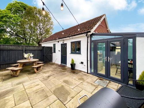 Warminster House | H&H-The Old Chippy