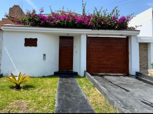 Chorrillos House | Habitación cerca a los Pantanos de Villa