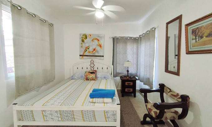 Anton House | HABITACIÓN DELUXE PARA PAREJAS