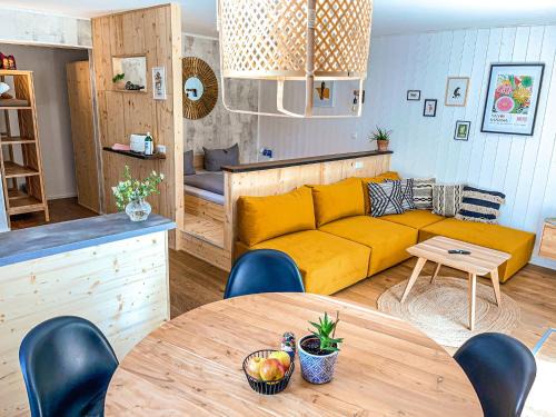 Friedrichshafen Apartment | Hacienda Flats - Wunderschöne Ferienwohnungen am Seewald