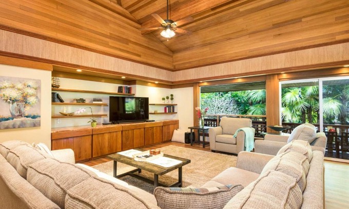 Kilauea House | Hale La'Au Pohaku TVNC#4255