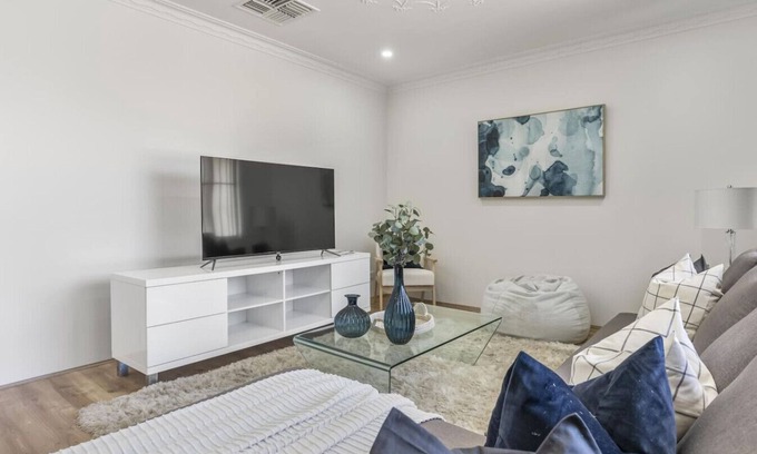 Halls Head House | Halls Head Family Stay, 4BR