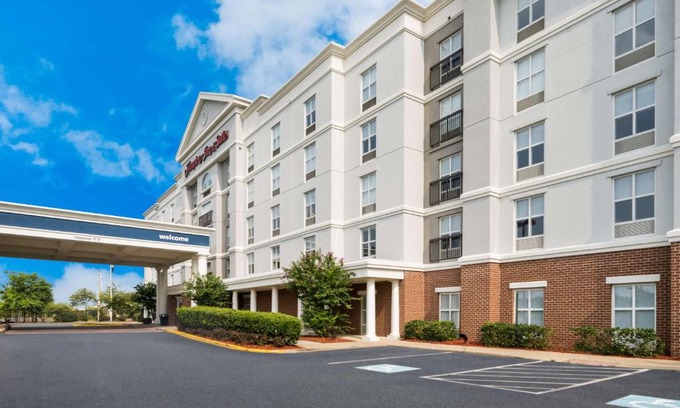 Fredericksburg Hotel | Hampton Inn and Suites Fredericksburg