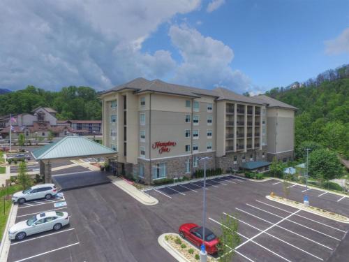 Gatlinburg Hotel | Hampton Inn Gatlinburg Historic Nature Trail, Tn