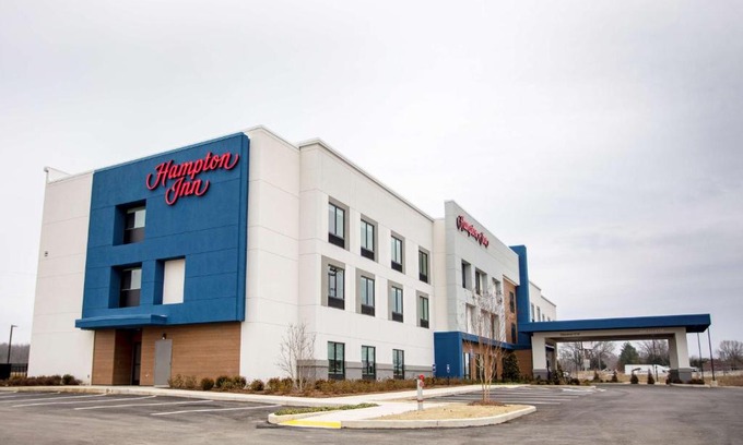 Parkers Crossroads Hotel | Hampton Inn Lexington, Tn