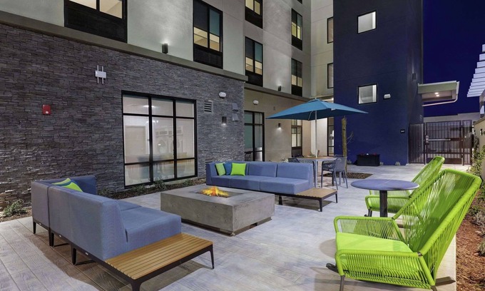 Patterson Hotel | Hampton Inn Patterson