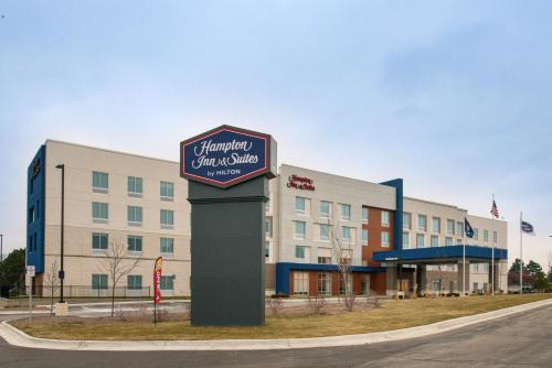 Adrian Hotel | Hampton Inn & Suites Adrian, Mi